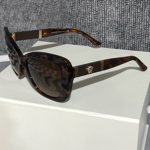 Versace Women’s Sunglasses - Picture 6 of 15